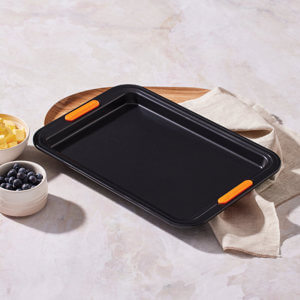 Le Creuset Bakeware Small Baking Tray 27cm